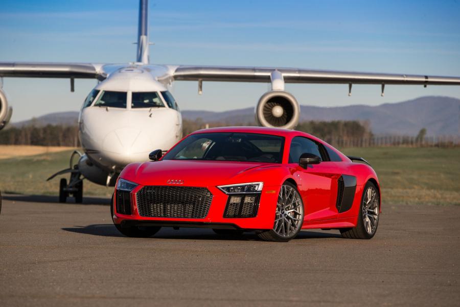  Audi R8 V10 Plus 2016 года  (NA) (фото 8 из 25)